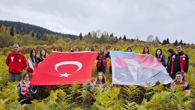 Giresun’da Cumhuriyet Coşkusu: Öğrenci ve Öğretmenlerden Anlamlı Yürüyüş