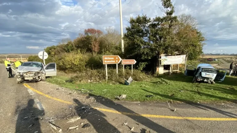 Sinop’ta Kafa Kafaya Çarpışma: 1 Ölü, 2 Yaralı
