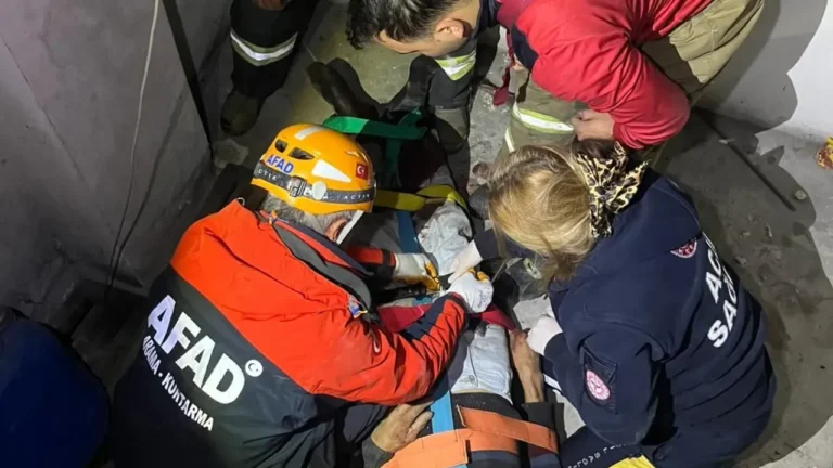 Safranbolu’da Apartman Boşluğuna Düşen Kişi Yaralandı