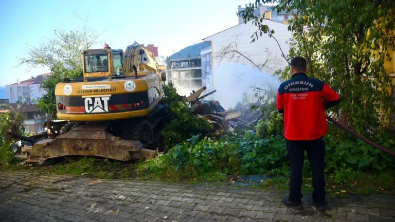 Giresun Metruk Bina Yıkımları Hız Kesmiyor: Güvenlik Önceliği