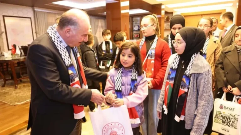 Çorum’dan Gazze’ye Umut Mektupları Kitaplaştı: Çocuklara Destek