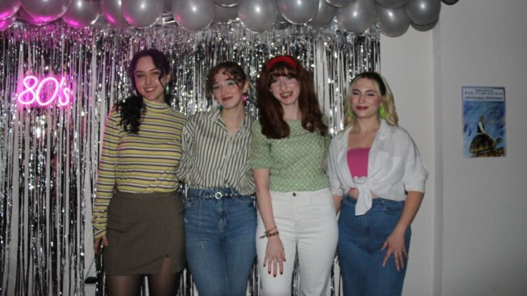 Giresun Üniversitesi’nde 80’ler Partisi: Öğrencilerden Nostaljik Coşku