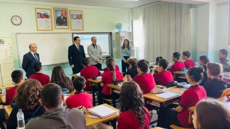 Bulancak Kaymakamı Tuncer, Mehmet Akif Ersoy Okulu’nu Ziyaret Etti