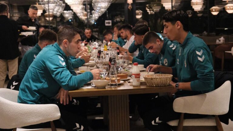 Giresunspor Pazarspor Maçı Öncesi Moral Yemeğinde Bir Araya Geldi