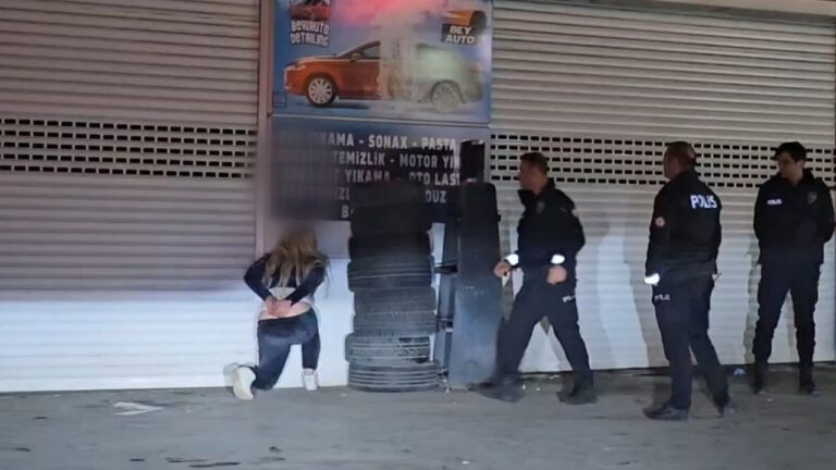 Çorum’da Alkollü Kadın Taşkınlığına Polis Biber Gazıyla Müdahale Etti