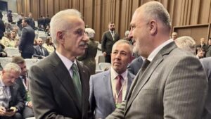 Ak Partili Yılmaz, bakanlardan destek istedi