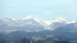 Artvin Şavşat’ta Kar Yağışı: Yüksekler Beyaza Büründü