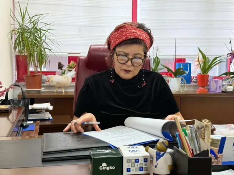 “Ağız şapırdatma”, “saat tıkırtısı” gibi seslere aşırı duyarlılıkta tedavi şart