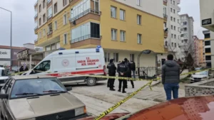 Balkonda dengesini kaybederek düşen kişi öldü