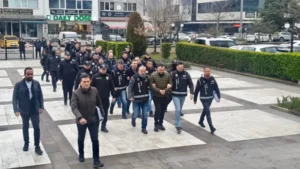 Silah kaçakçılığı operasyonunda 6 şüpheli yakalandı