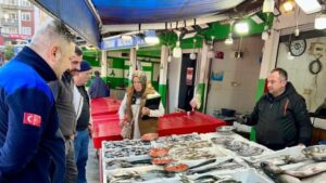 Zabıta Balık Pazarında Fiyat ve Hijyen Denetimlerini Sıkılaştırdı