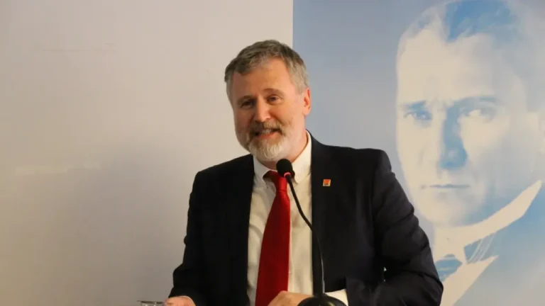 Giresun halkı kimlerin laf, kimlerin iş ürettiğini çok iyi bilmektedir!