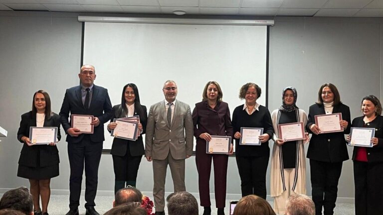 Başarısı Ödülle Taçlandı Ama Kendi Göremedi