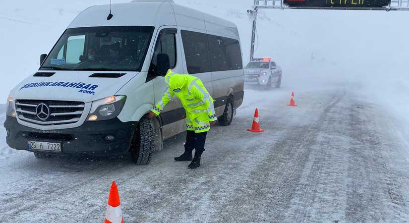 Valilikten sürücülere kış lastiği hatırlatması