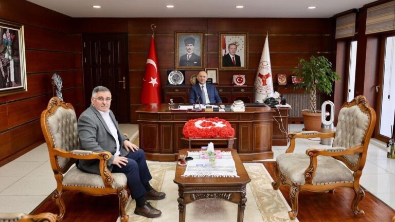 CHP’li Önal’dan Vali Serdengeçtiye Ziyaret 