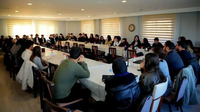 Piraziz Belediye Başkanı Ayyıldız’dan Üniversitelilere Tam Destek