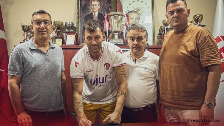 1926 Bulancakspor Kalecisi Umut Kaya ile Yollar Ayrıldı