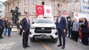 Japonya Büyükelçisi Masami, Giresun Belediyesi’ne Hibe Edilen Aracın Teslim Törenine Katıldı