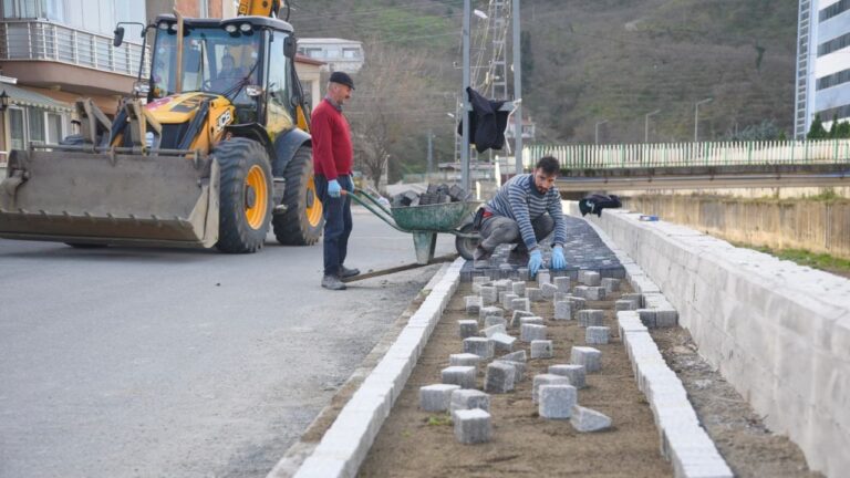 Giresun’da öğrenciler için güvenli yollar oluşturuluyor