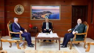 Devletimizin yanında ve hizmetindeyiz!