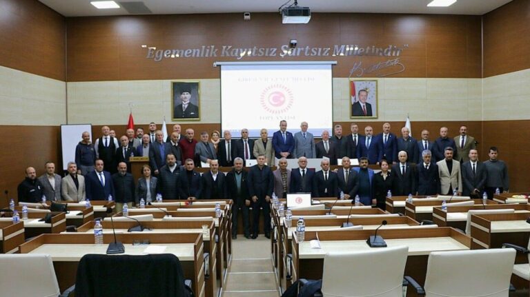 Vali Serdengeçti, İl Genel Meclisi’ne Veda Etti