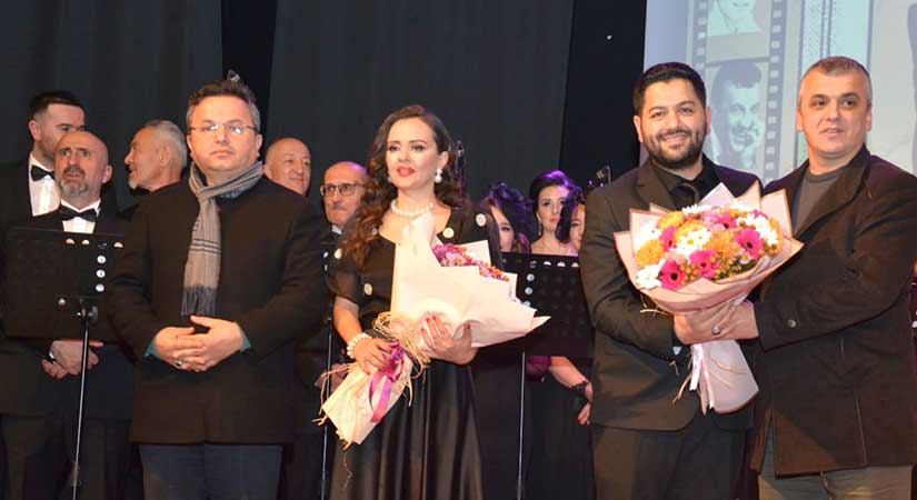 Öğretmenler Korosu Yeşilçam Şarkılarıyla Büyüledi