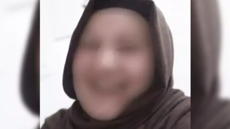 Evli kadın sevgilisinin boğazını keserek öldürdü