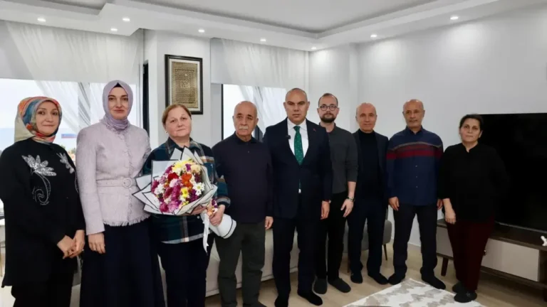 Vali Koç, İlk Gün Makama Değil, Halka Gitti!