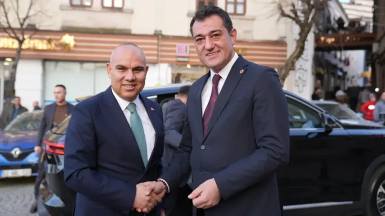 Giresun Valisi Koç’tan Başkan Köse’ye ziyaret