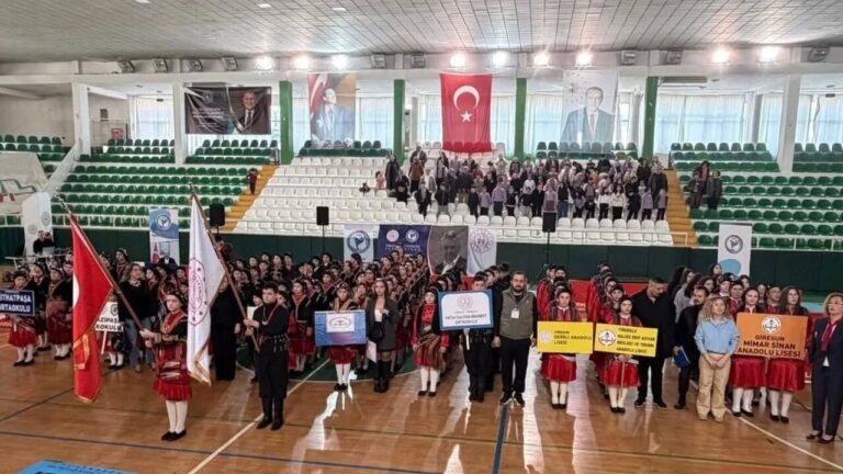 Giresun’da Halk Oyunları Rüzgarı: Şampiyonlar Belli Oldu