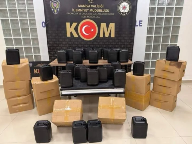 Manisa Emniyeti’nden eş zamanlı denetim