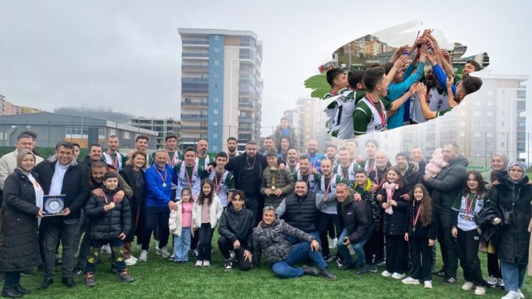 Şampiyon Armelitspor Kupasını Aldı