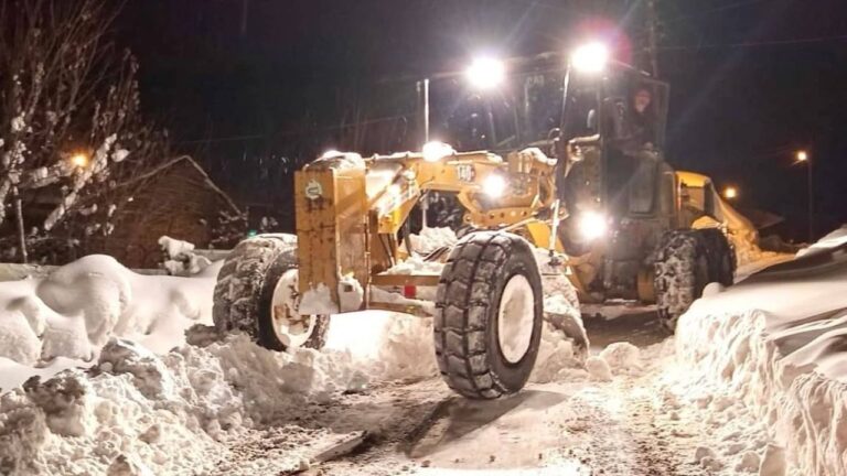 Giresun’un İç Kesimlerinde Kar Yağışı 97 Köy Yolunu Kapattı