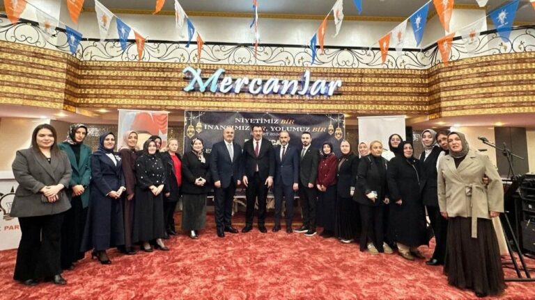 Bulancak’ta AK Parti Teşkilatı İftarda Buluştu