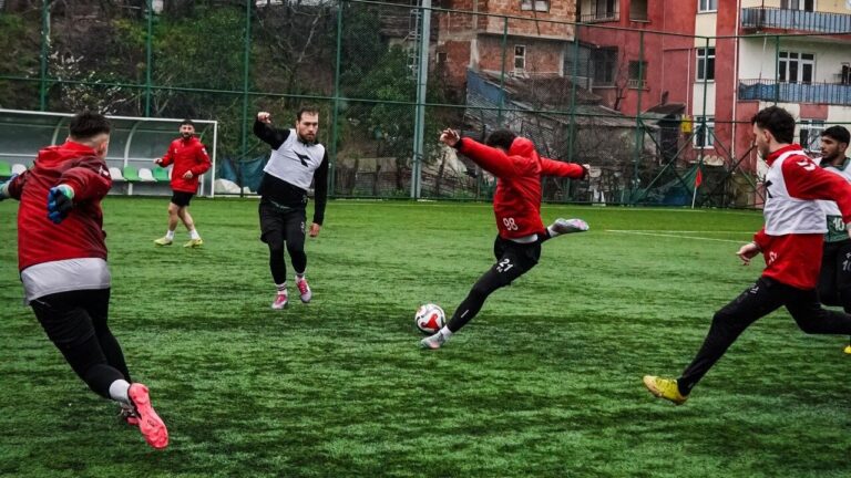 Batlama Evinde Oynuyor, Yeniyol BAY