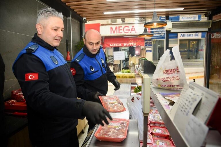 Giresun Belediyesi Zabıta Ekiplerinden Kasaplara Hijyen Denetimi