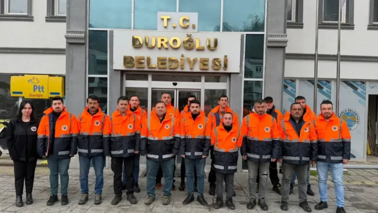 Duroğlu’nda Çifte Bayram! Başkan Personele Müjde!
