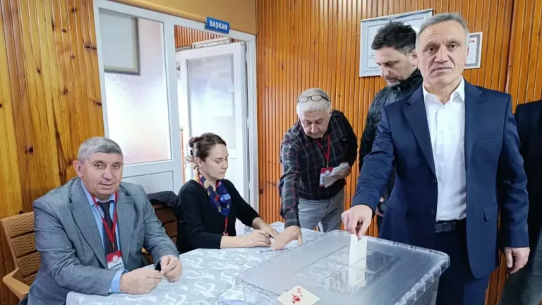 Eynesil’deki Oda Seçiminde Bayrak Değişimi Yaşandı