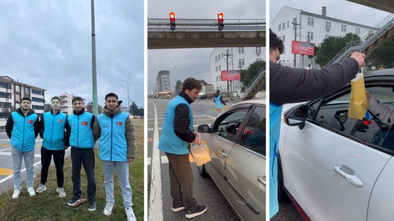 Öğrenciler, Trafikteki Vatandaşlara İftariyelik İkram Etti
