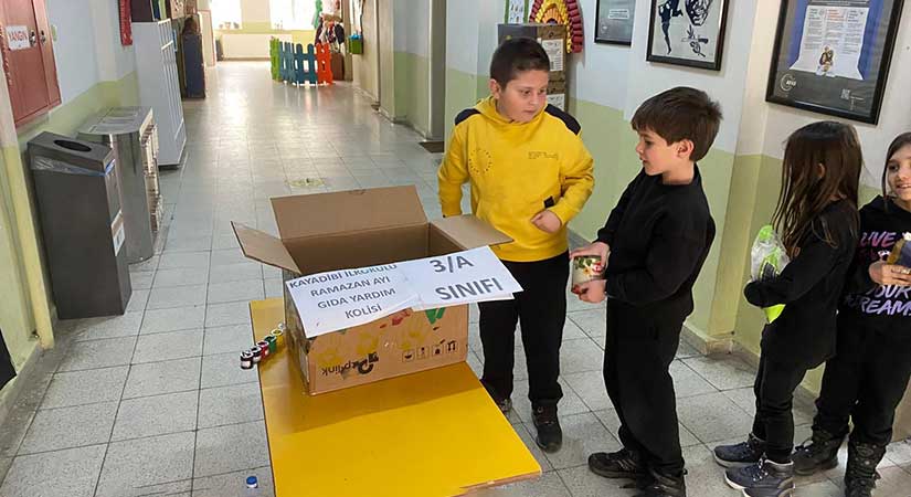 Minik öğrencilerden büyük dayanışma hareketi