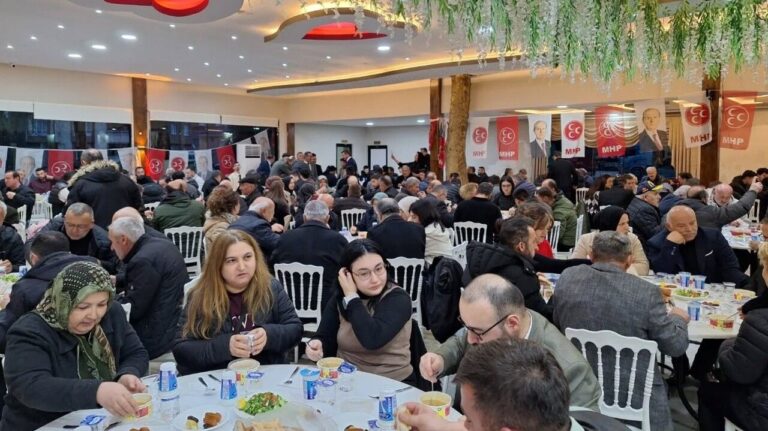 MHP Bulancak’ta Birlik Sofrası: Teşkilat İftarda Buluştu