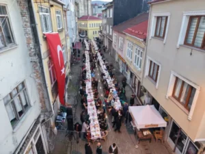Giresun’da “Bir Kap Fazla Yap” Geleneği Sofraları Birleştiriyor