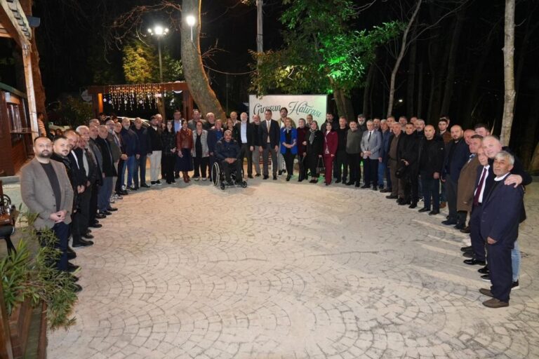 Giresun Belediye Başkanı Fuat Köse Muhtarlarla İftar Programında Buluştu