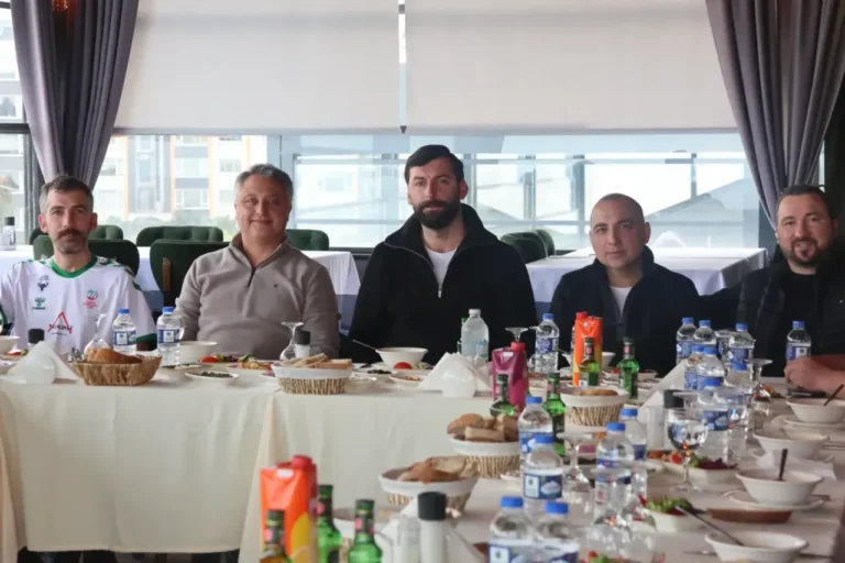 Kerasusspor Veda Yemeğinde Bir Araya Geldi