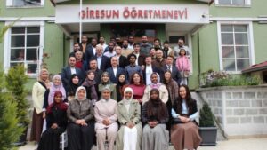 Milletvekili Temür Dünya Gençliğiyle Buluştu