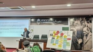 “Çocuğunuza Vereceğiniz En Büyük Hediye: Öz Güven ve Özdeğer”