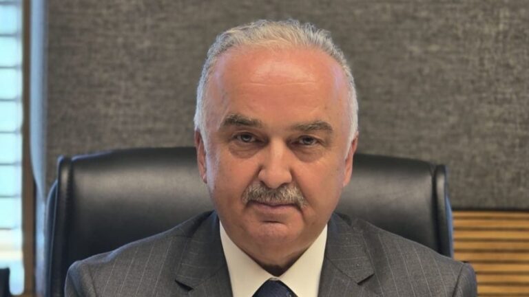 Temür eleştirilere sert çıktı: Holdinglerin Değil, Milletin Vekiliyim