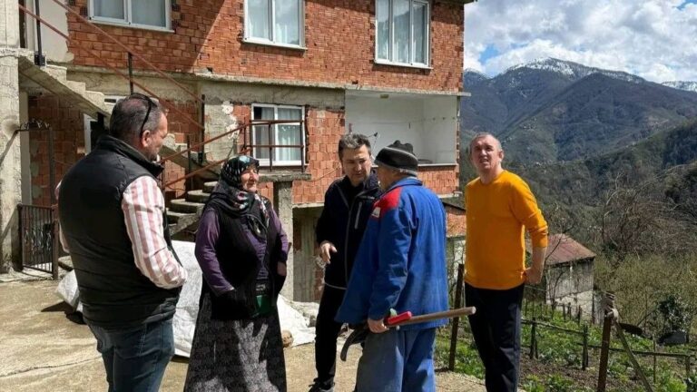 Doğankent Belediye Başkanı Özden Sahada Projeleri Denetliyor 