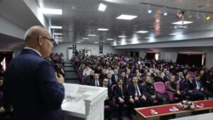 “Bozkırın Bilgesi” Cengiz Aytmatov Paneli Düzenlendi