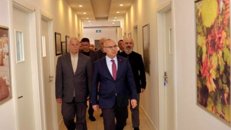 Vali Mustafa Koç 1. OSB’de Üretim Tesislerini İnceledi